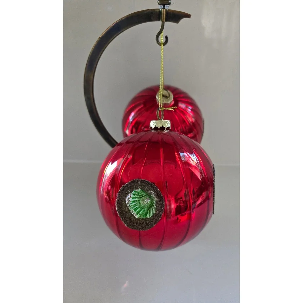 Vintage Style Red Ribbed Glass Double Indent Christmas Ornaments Set of 2 NWOT